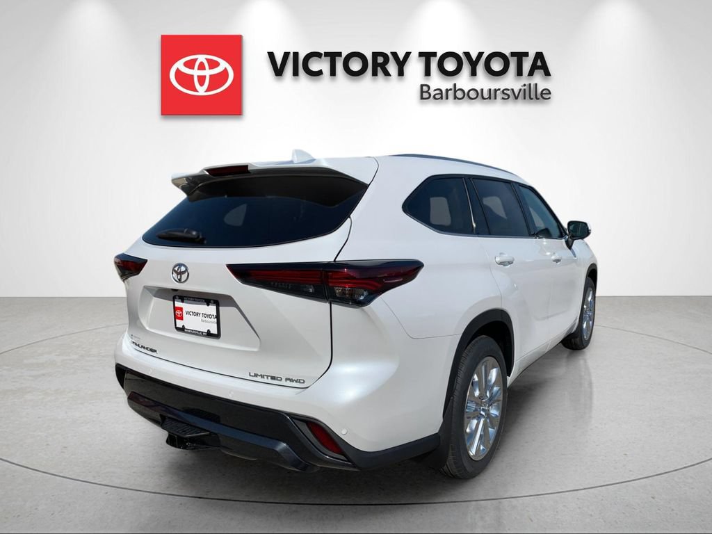 Used 2026 Toyota Highlander Limited AWD/4WD image 7