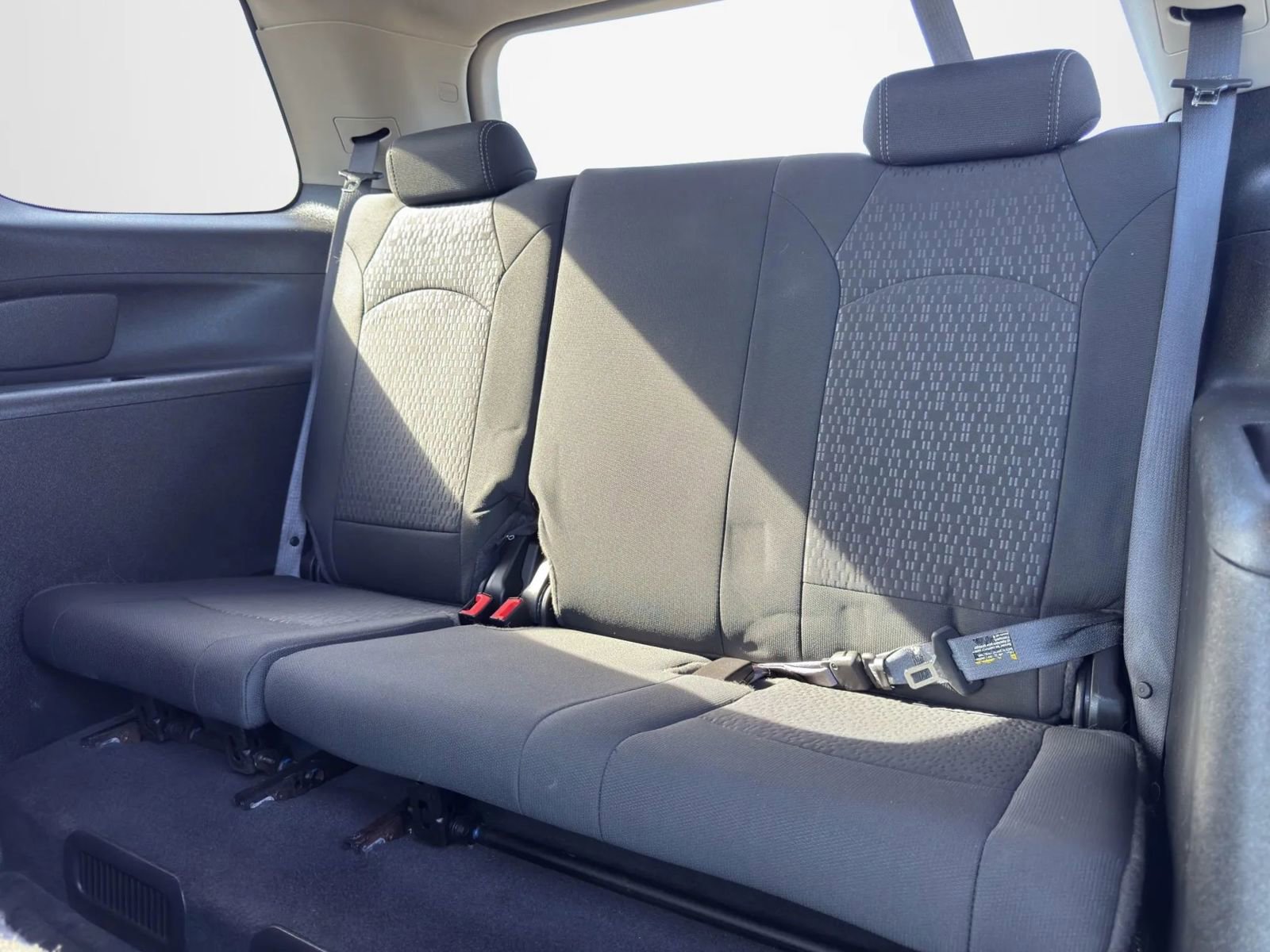 Used 2014 GMC Acadia SLE image 25