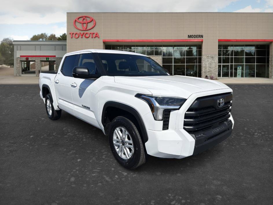 Certified 2025 Toyota Tundra SR5 w/ SR5 Premium Package AWD/4WD image 3