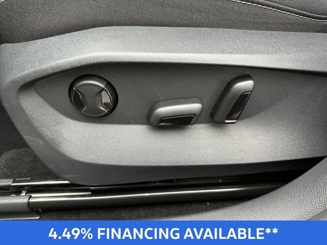 Certified 2025 Volkswagen Taos SEL image 13