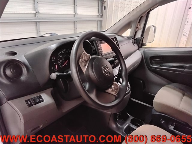 Used 2017 Nissan NV200 SV w/ Technology Package image 12