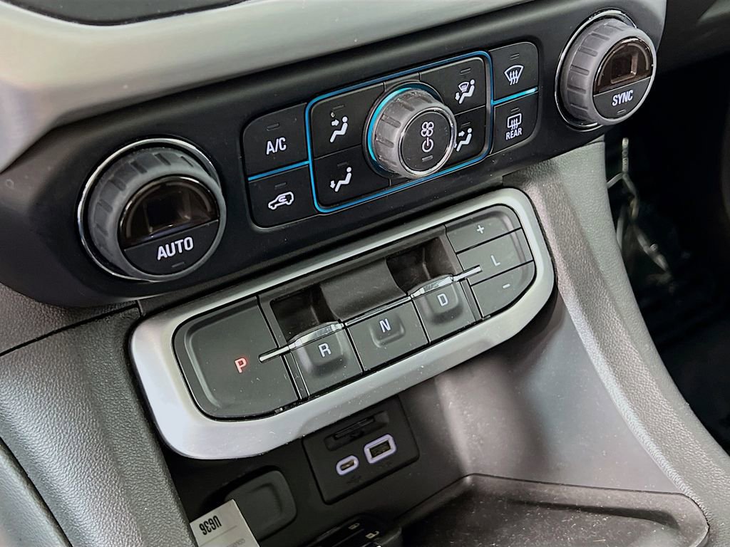 Certified 2021 GMC Acadia SLT w/ Trailering Package image 16