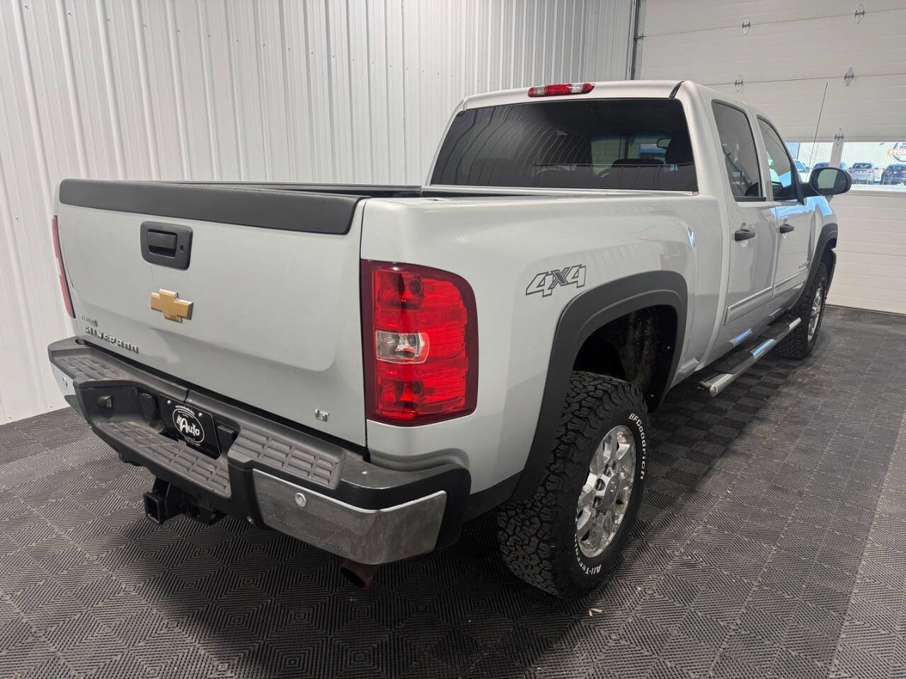 Used 2012 Chevrolet Silverado 2500 LT w/ Interior Plus Package image 3