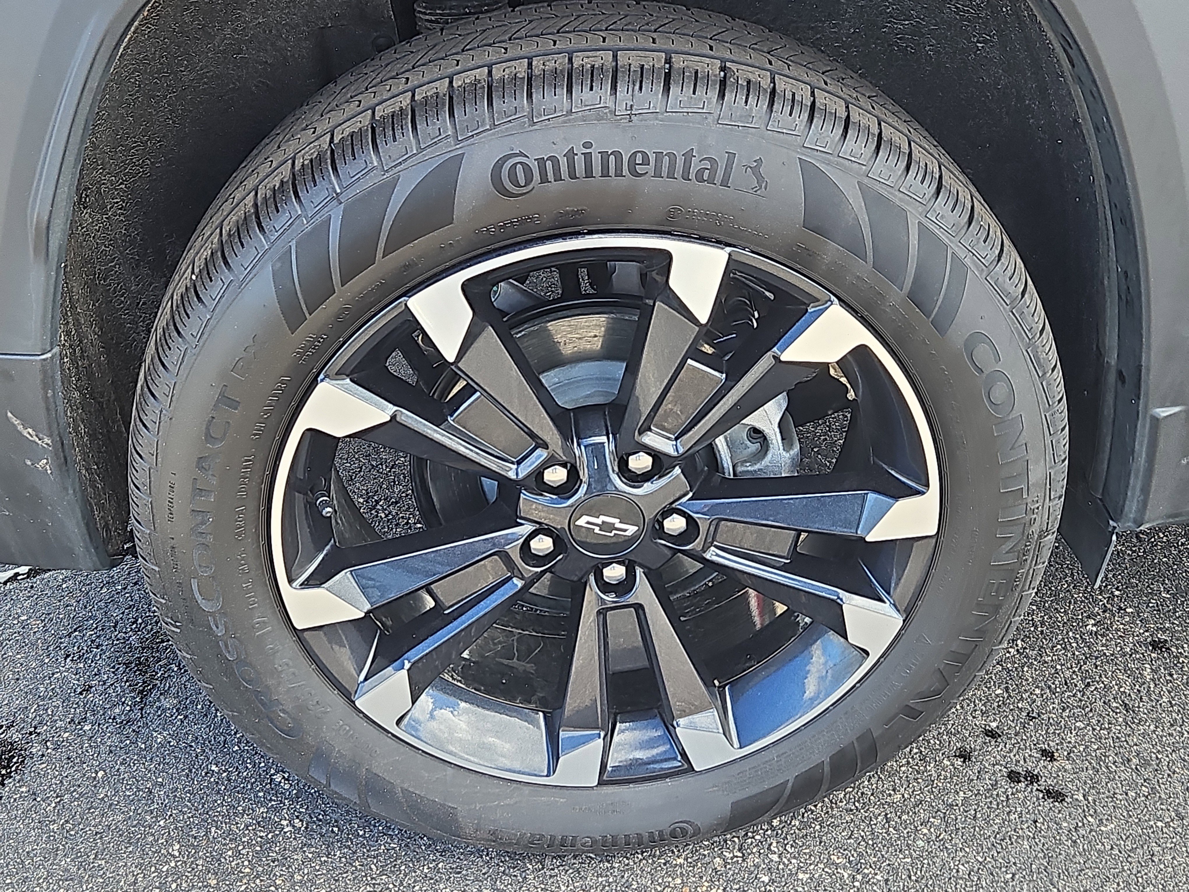 Used 2026 Chevrolet Equinox RS w/ Convenience Package III image 33