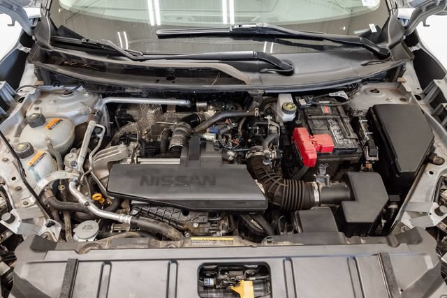 Used 2024 Nissan Rogue S FWD image 3