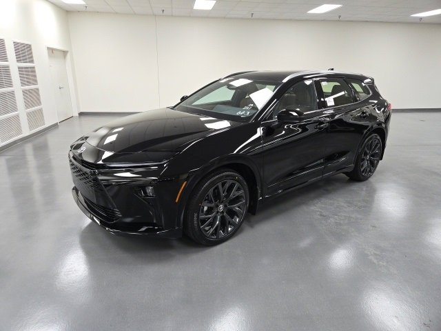 New 2026 Toyota Crown Signia image 2