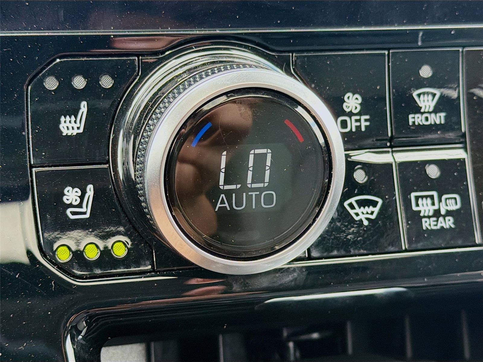 Used 2023 Toyota Highlander Limited AWD/4WD image 24