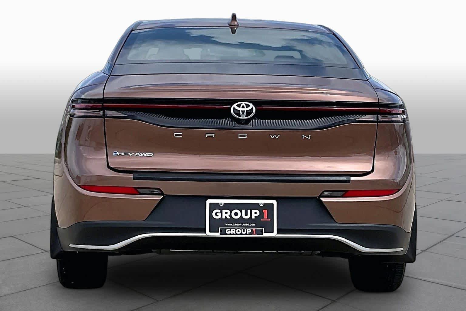 Used 2026 Toyota Crown AWD/4WD image 5