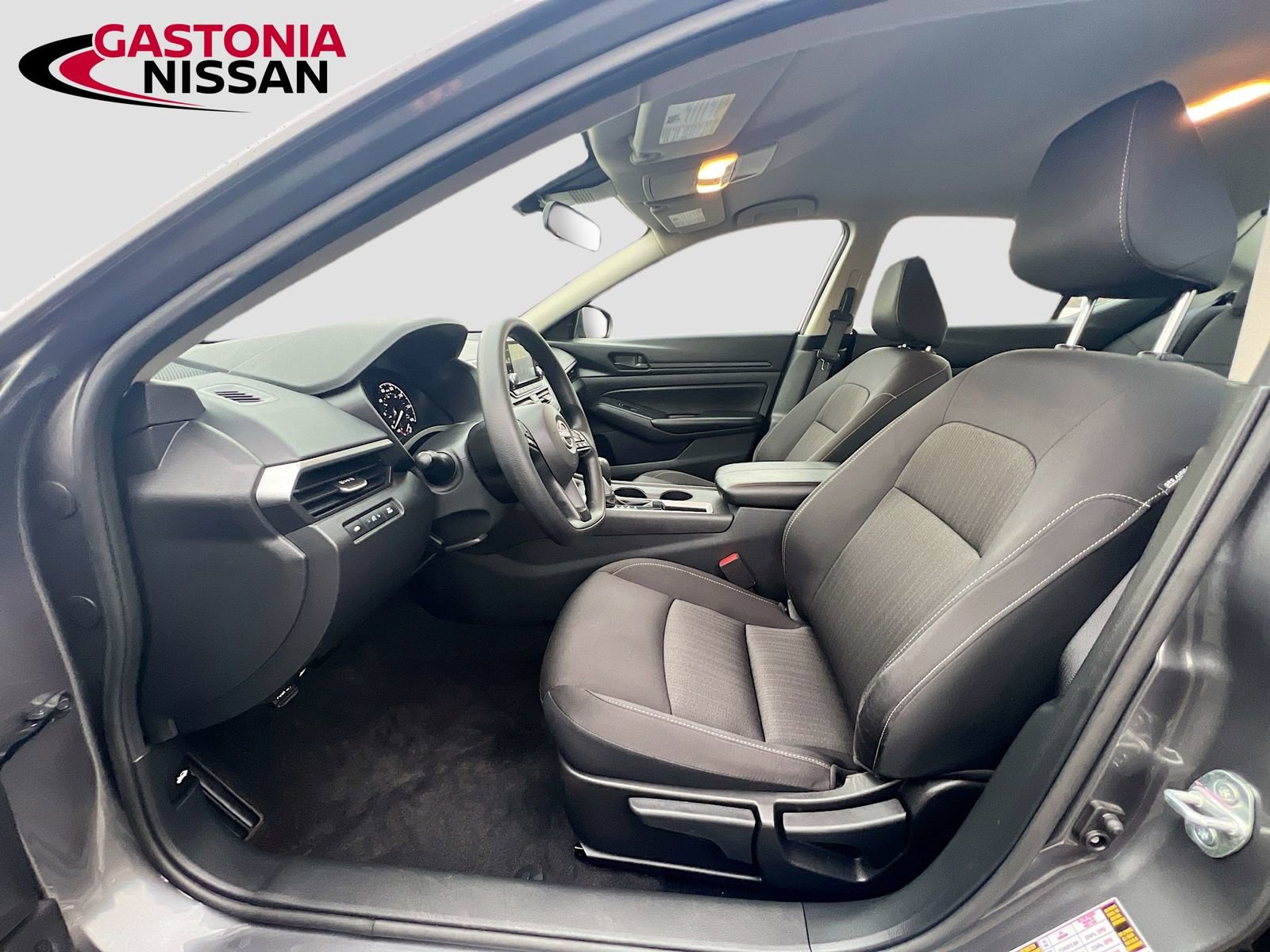 Used 2024 Nissan Altima 2.5 S image 26