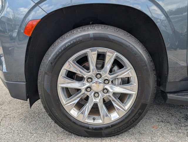 Used 2021 Chevrolet Suburban Premier w/ Premium Package image 6