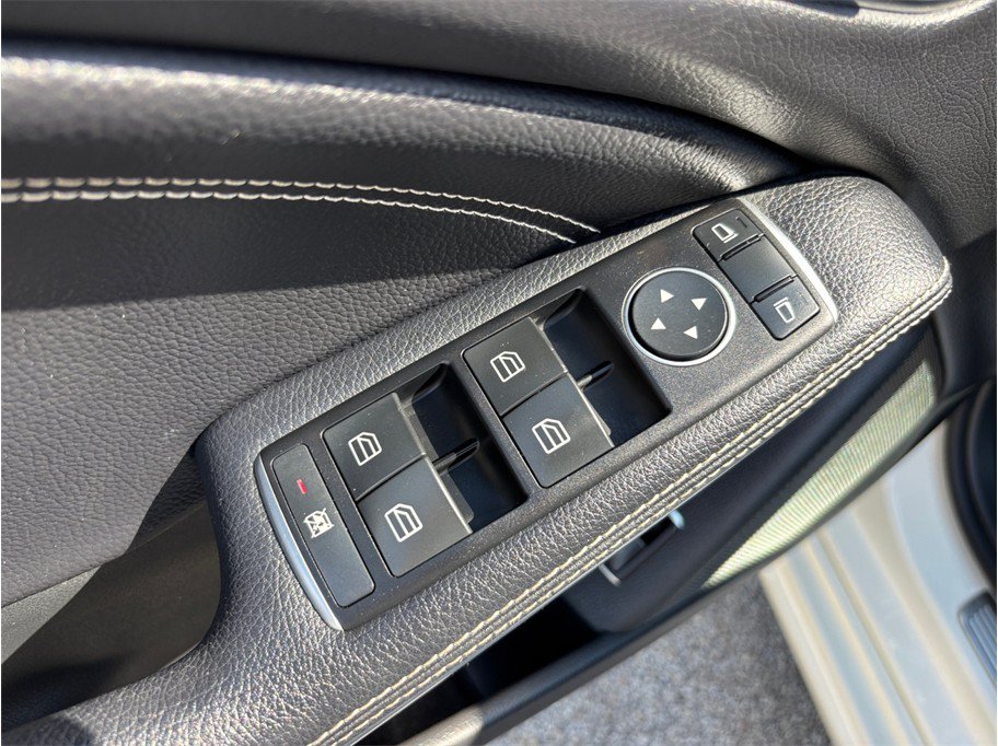 Used 2016 Mercedes-Benz CLA 250 4MATIC image 18