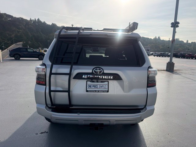 Used 2016 Toyota 4Runner Trail Premium AWD/4WD image 4