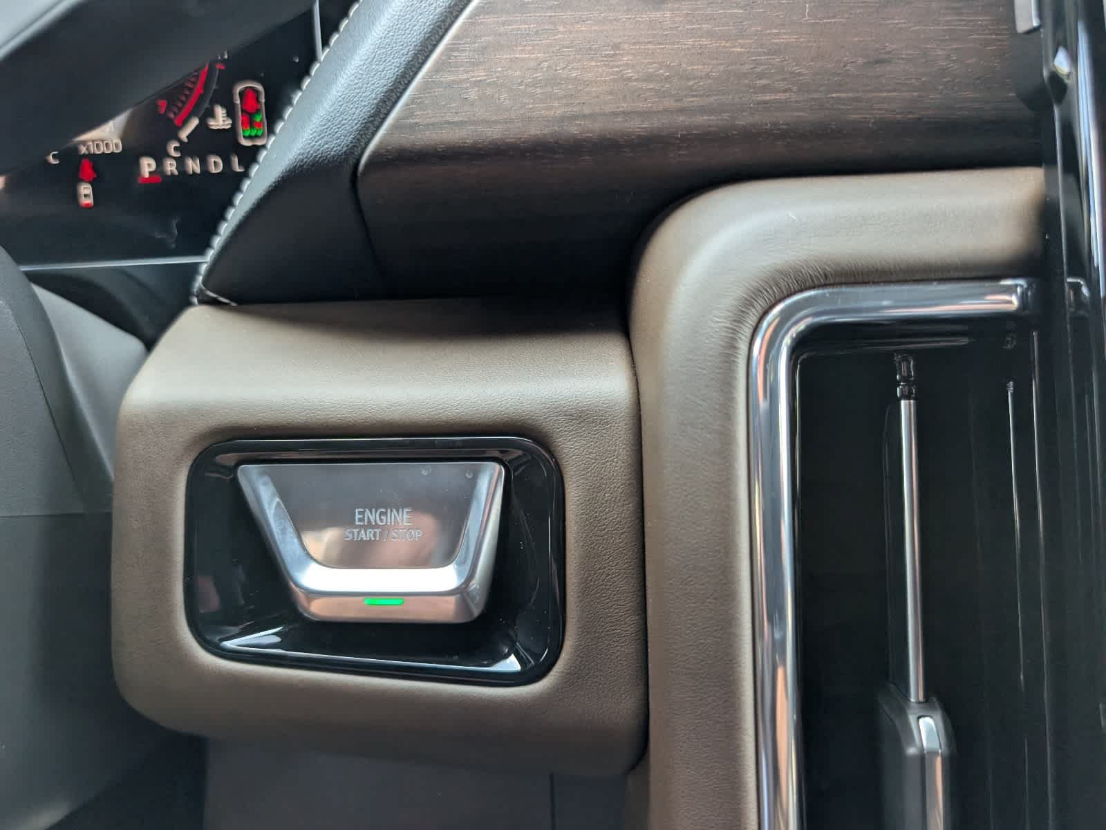Certified 2026 GMC Yukon XL Denali Ultimate AWD/4WD image 31