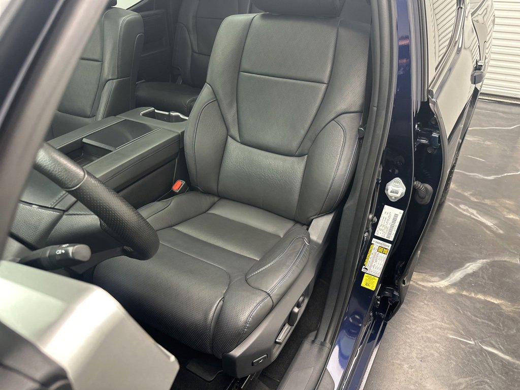 Used 2023 Toyota Tundra Platinum image 14