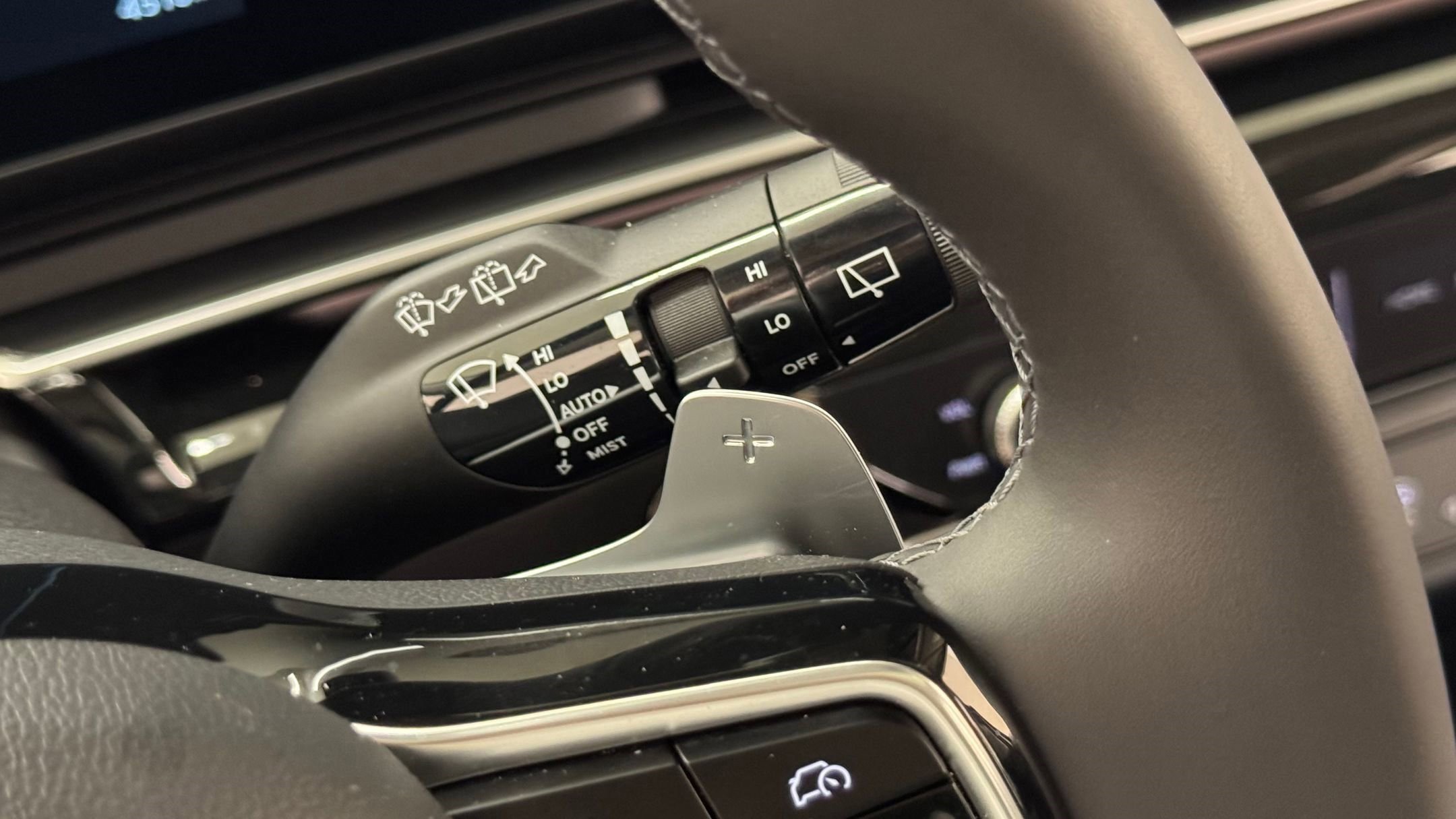 Used 2026 Kia Carnival SX Prestige image 23