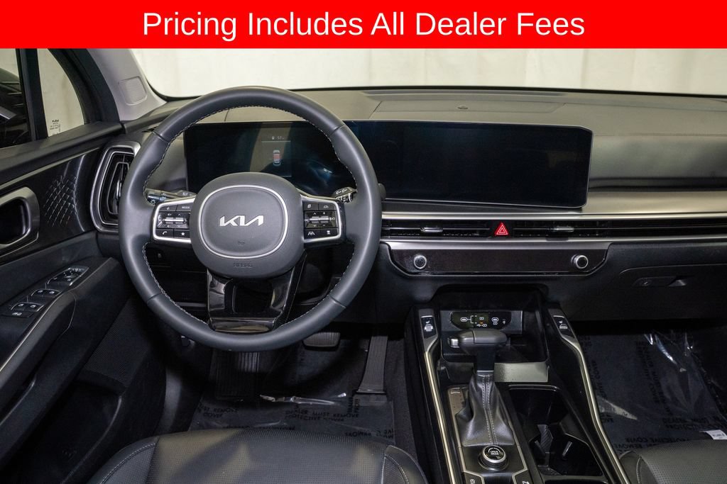 Used 2025 Kia Sorento S w/ Panoramic Sunroof Package FWD image 6