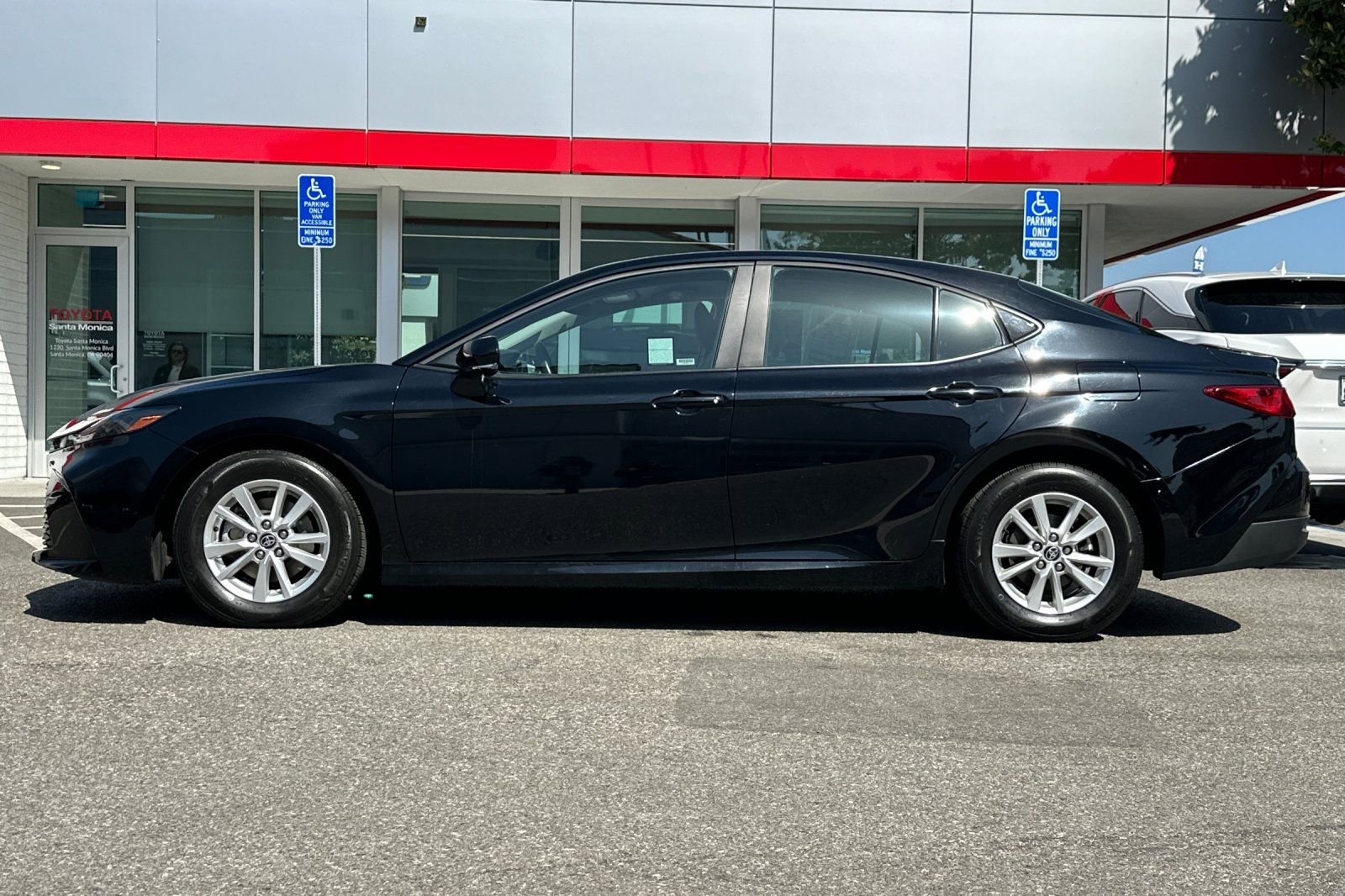 Certified 2025 Toyota Camry LE FWD image 7
