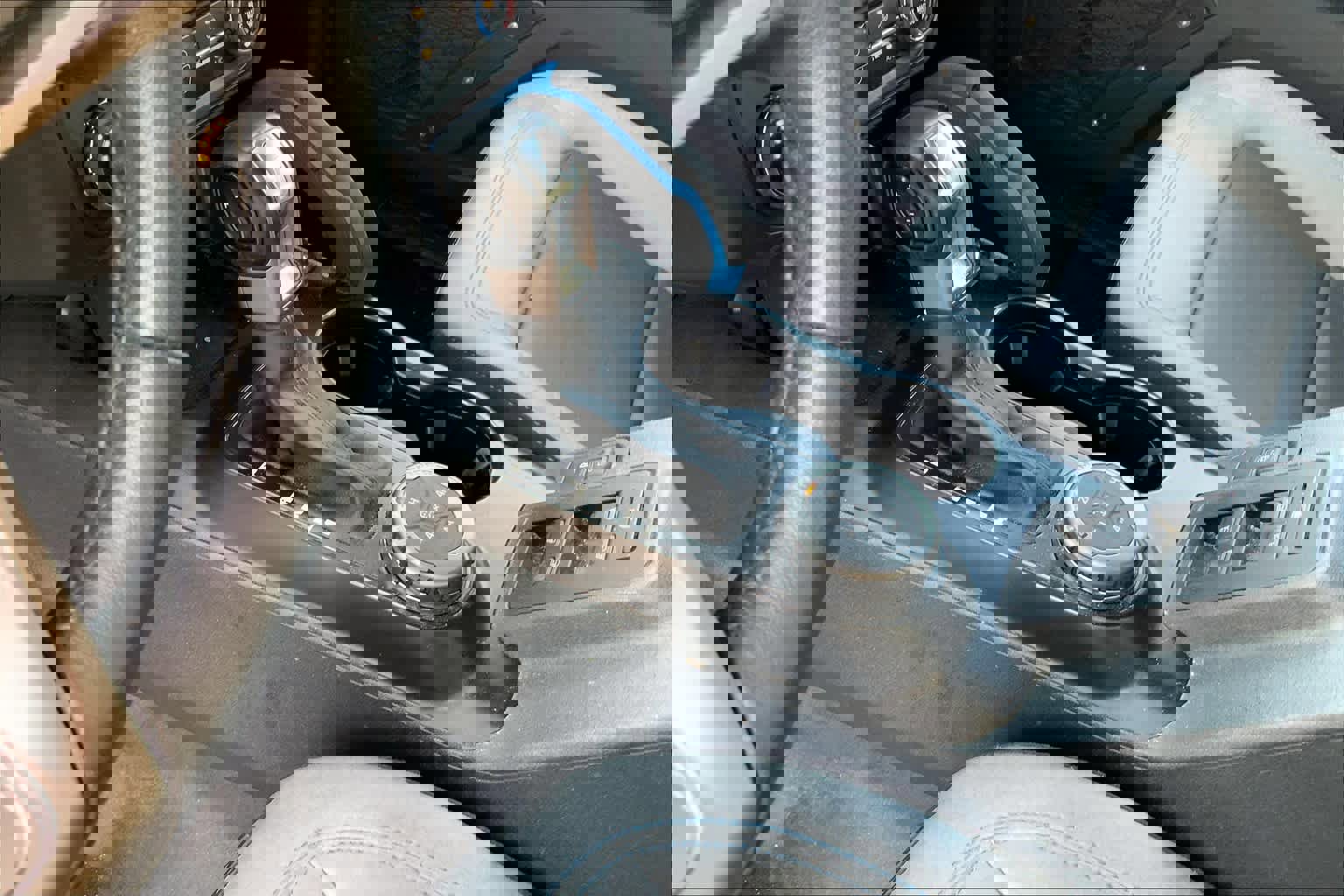 Used 2022 Ford Bronco Black Diamond image 16