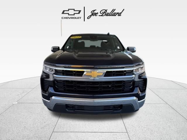 Used 2022 Chevrolet Silverado 1500 LT image 3