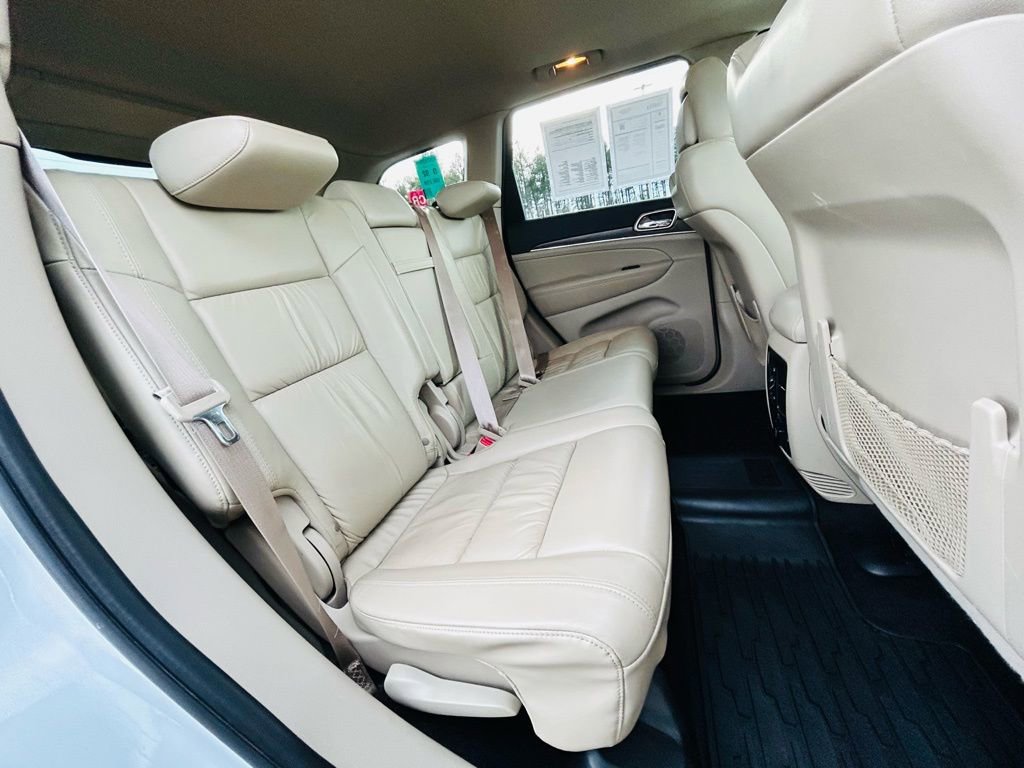 Used 2015 Jeep Grand Cherokee Limited image 15