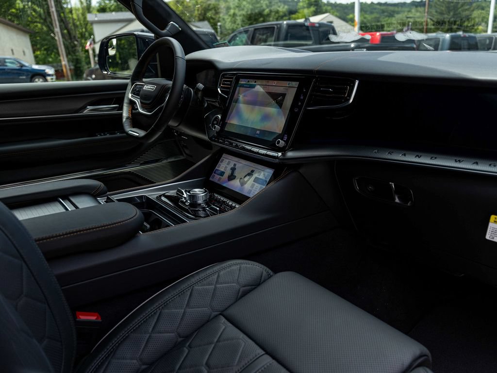 New 2026 Jeep Grand Wagoneer L Summit AWD/4WD image 30
