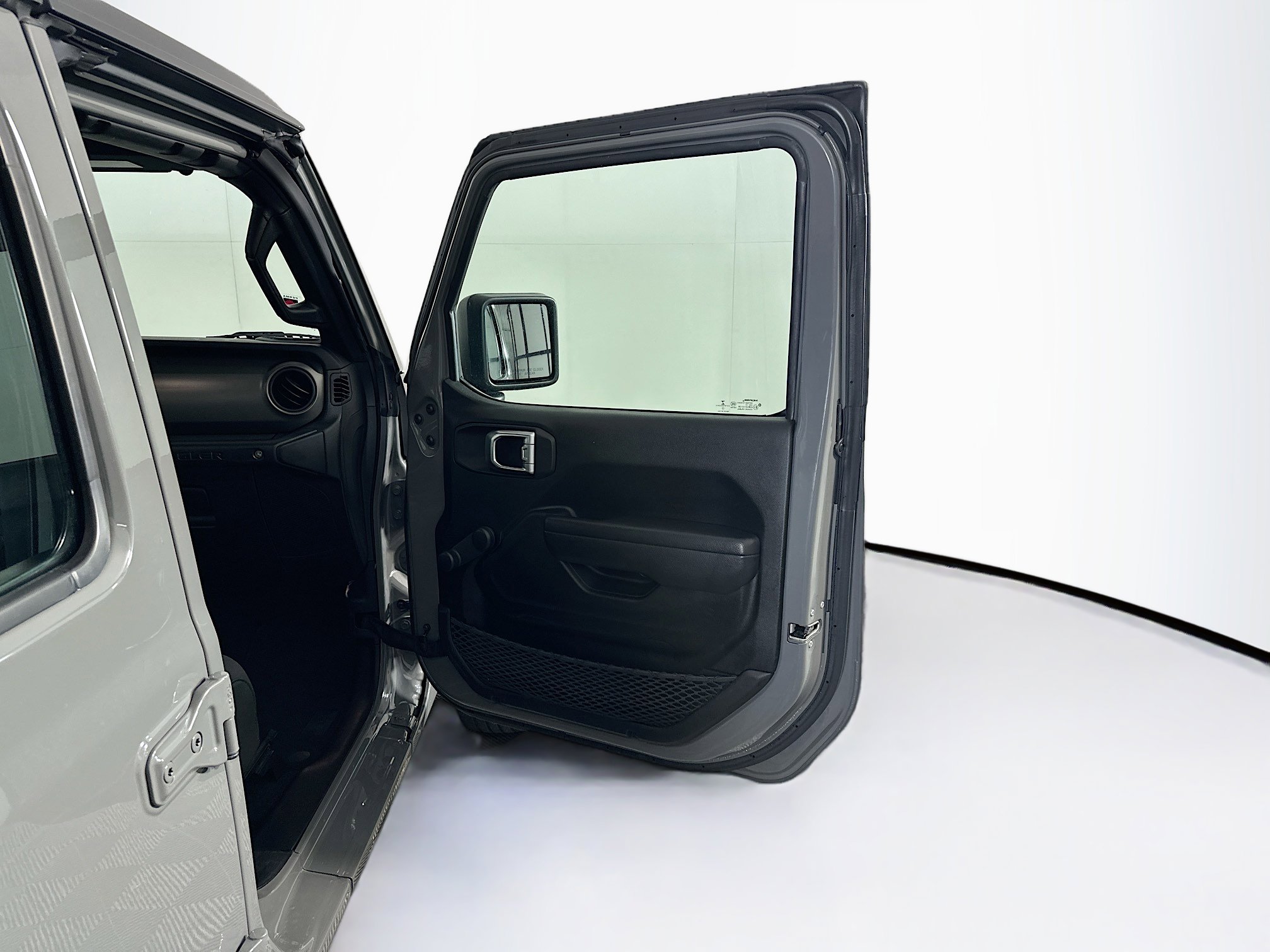 Used 2022 Jeep Wrangler Unlimited Sport image 31