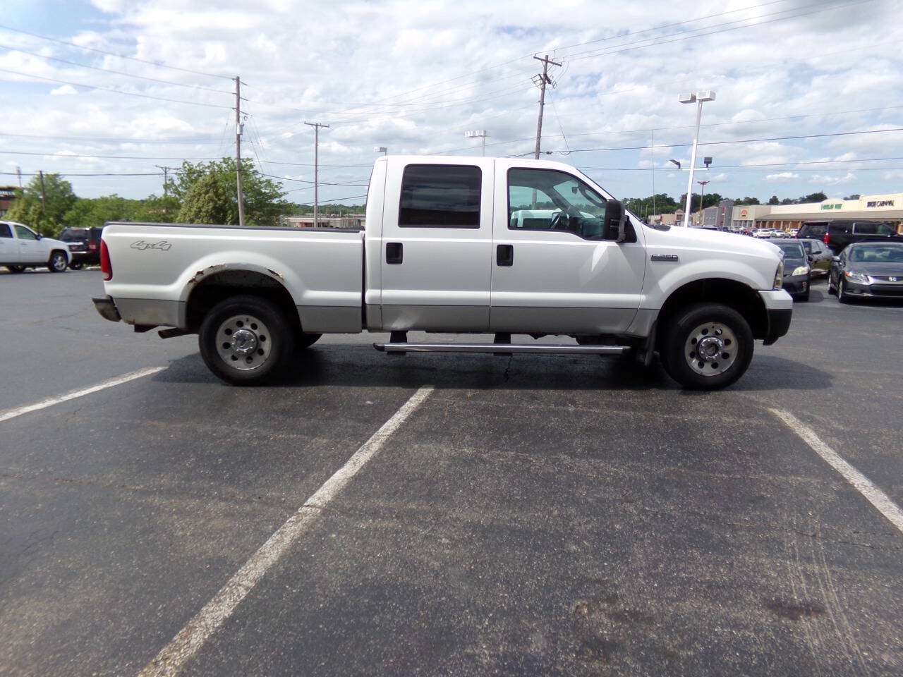 Used 2005 Ford F250 XLT AWD/4WD image 5