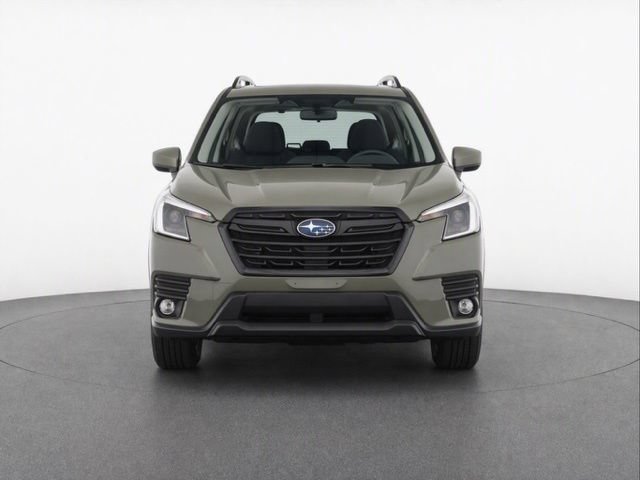 Used 2024 Subaru Forester Limited AWD/4WD image 2