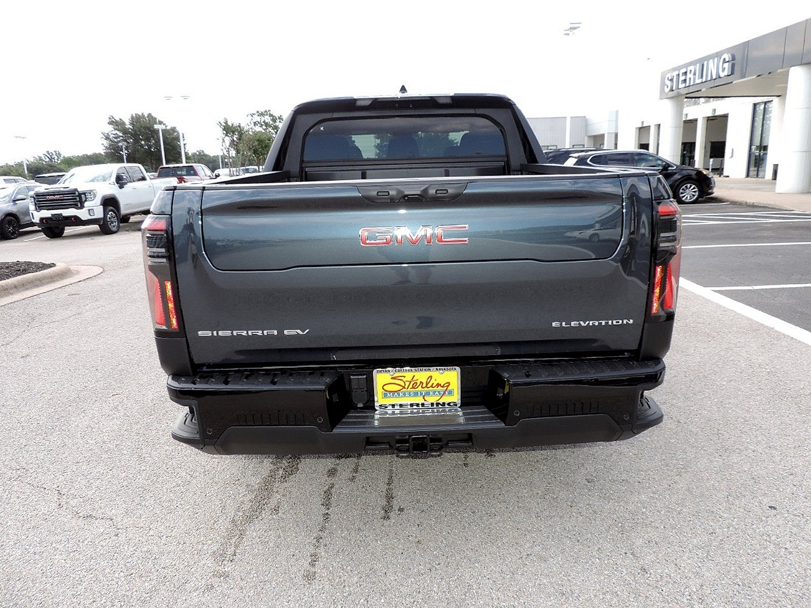 New 2026 GMC Sierra EV Elevation w/ Premium Package AWD/4WD image 6