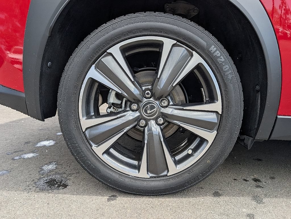 Used 2020 Lexus UX 250h w/ Premium Package AWD/4WD image 17