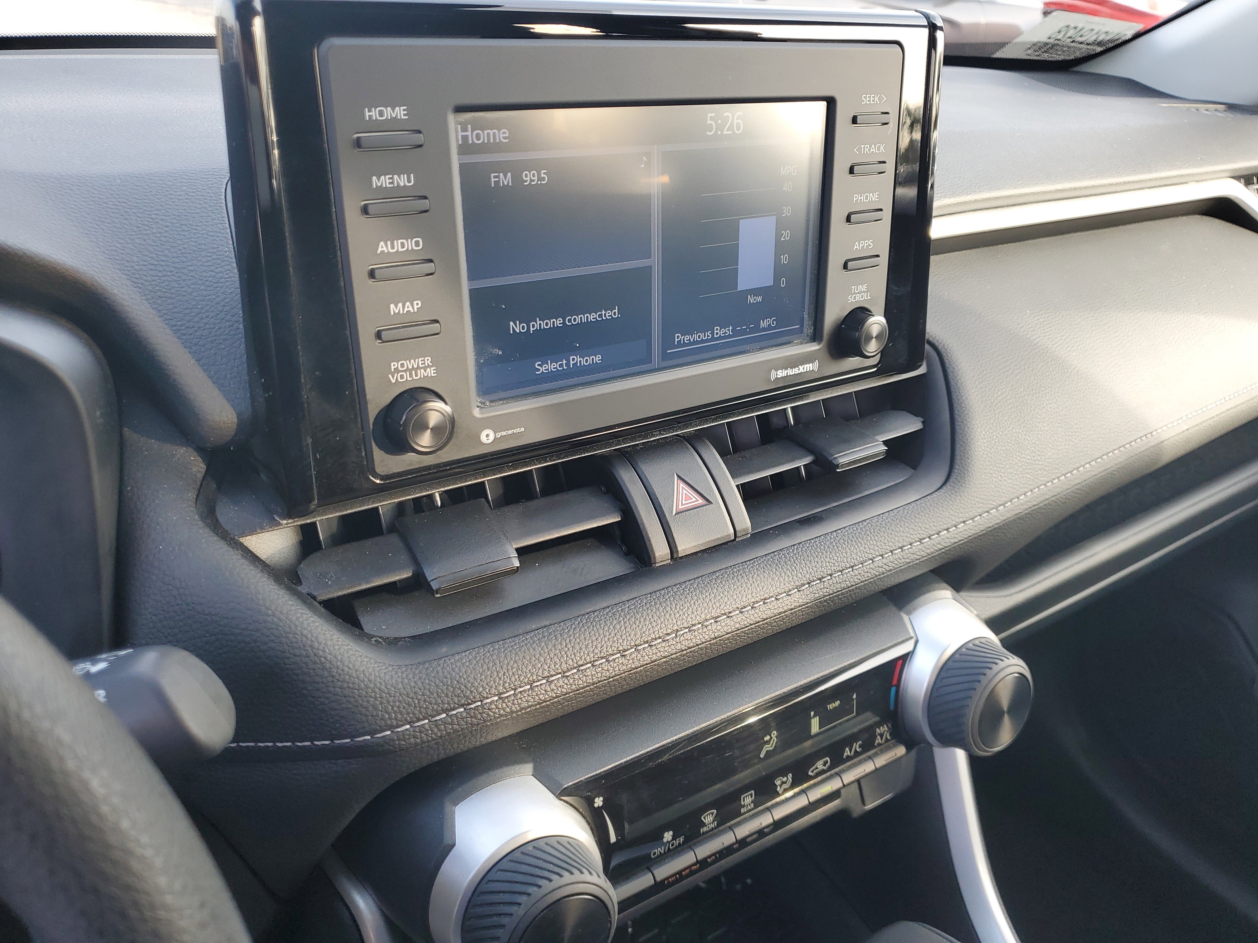 Used 2022 Toyota RAV4 LE image 24