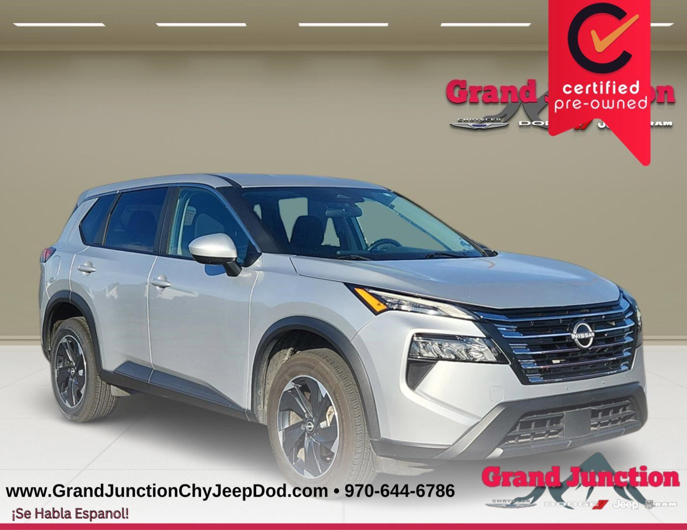 Used 2024 Nissan Rogue SV AWD/4WD image 1