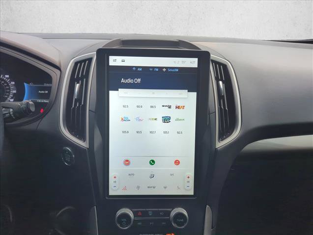 Used 2023 Ford Edge SEL image 11