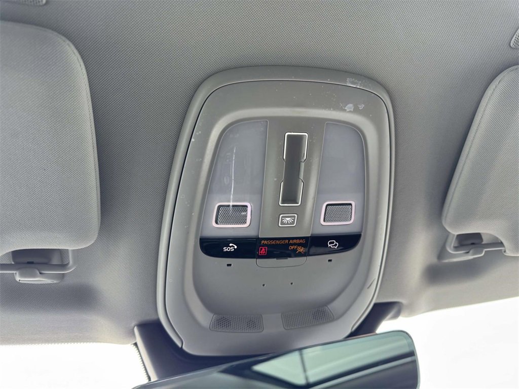 Used 2024 Volvo XC90 B6 Ultimate image 28