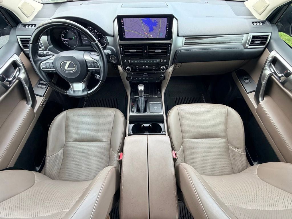 Used 2022 Lexus GX 460 Luxury w/ Accessory Package AWD/4WD image 22