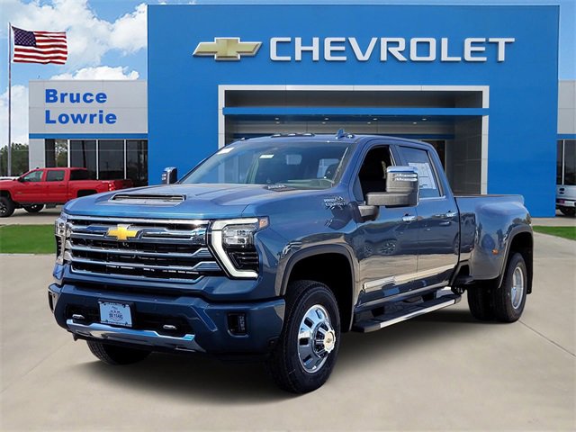 New 2026 Chevrolet Silverado 3500 High Country w/ Technology Package image 1