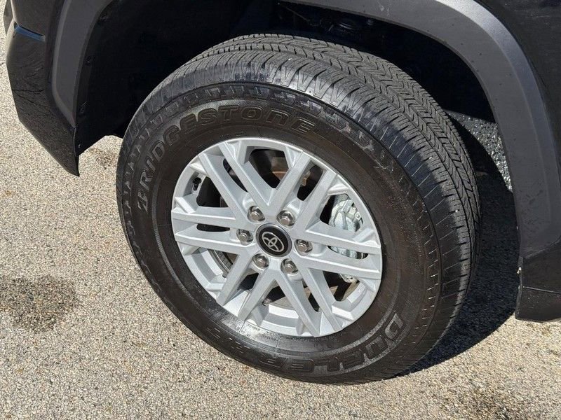 Used 2025 Toyota Tundra SR5 AWD/4WD image 10