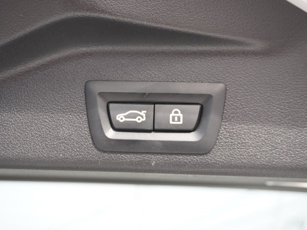 Used 2022 BMW X5 xDrive40i w/ Parking Assistance Package image 20