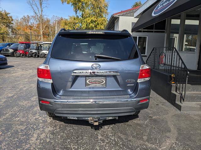 Used 2012 Toyota Highlander SE w/ Tow Pkg AWD/4WD image 4
