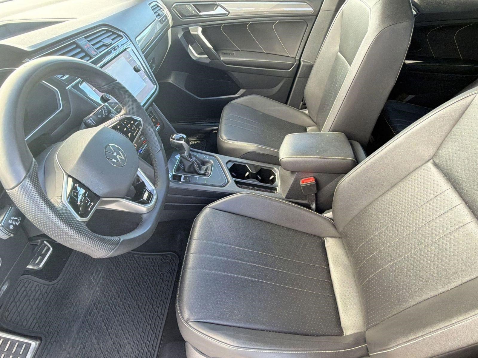 Used 2022 Volkswagen Tiguan SE R-Line FWD image 19