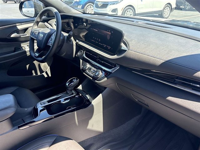 Certified 2024 Buick Envista Sport Touring w/ Convenience I Package FWD image 27