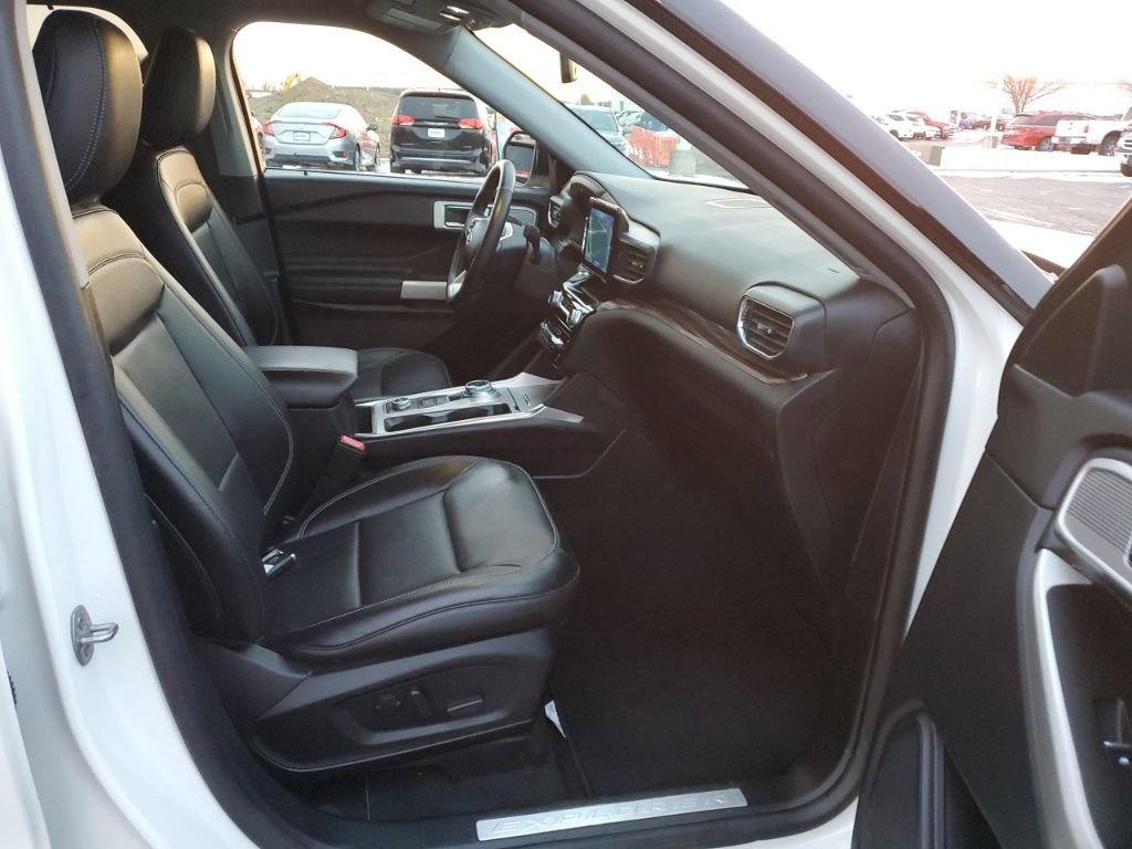 Used 2022 Ford Explorer Limited w/ Equipment Group 301A image 33