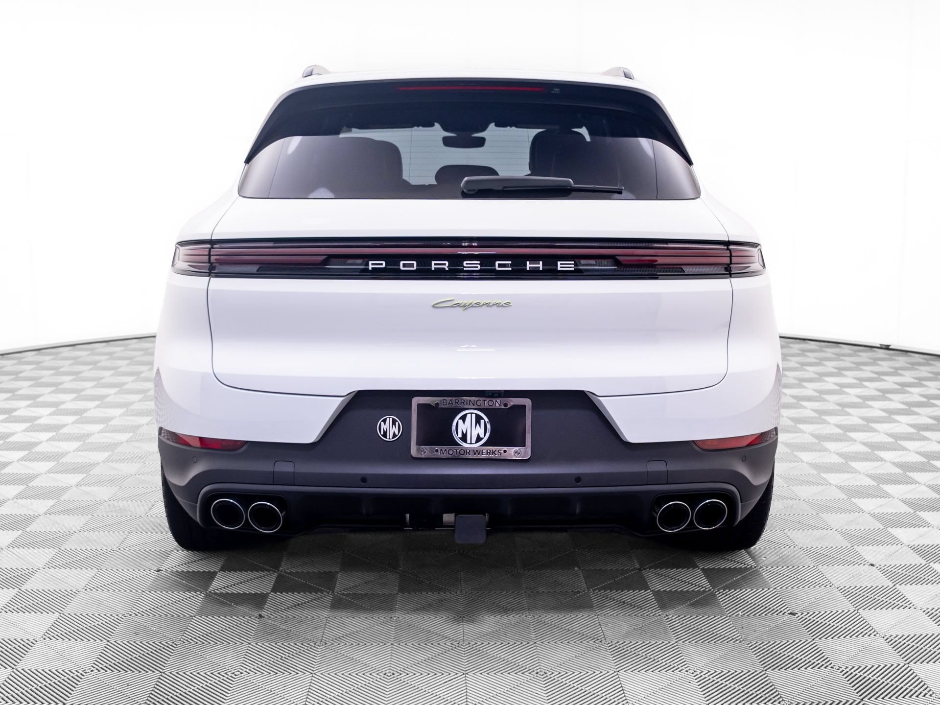 Certified 2024 Porsche Cayenne AWD/4WD image 10