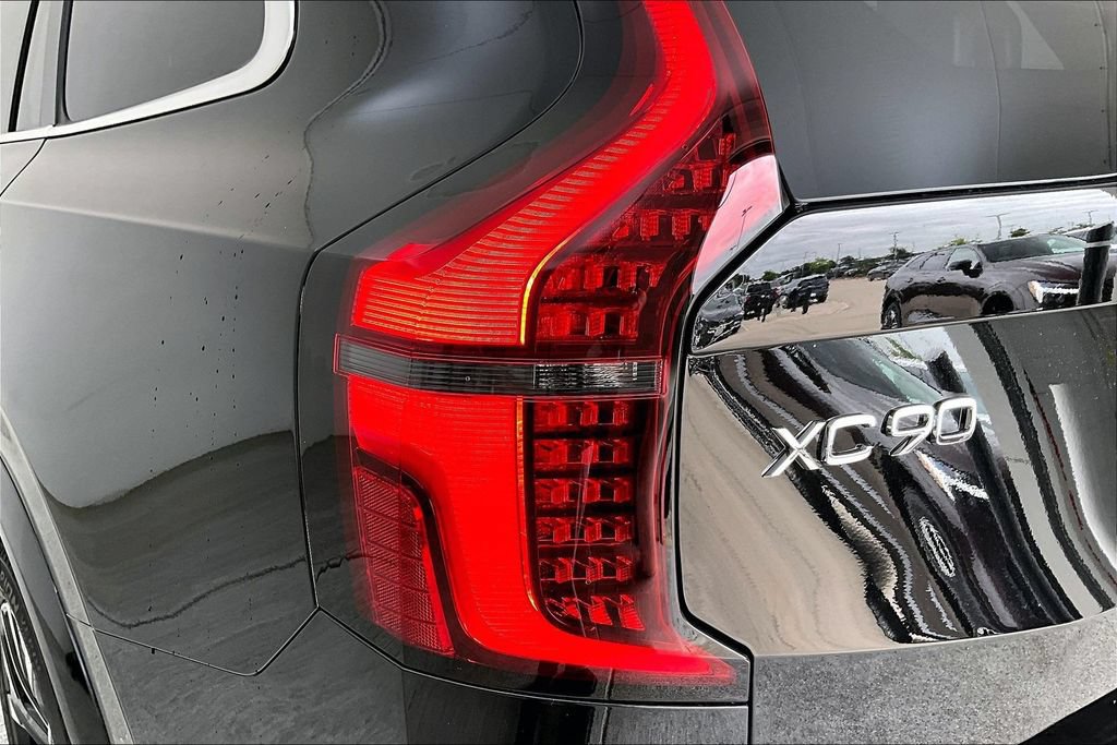 New 2026 Volvo XC90 B5 Plus AWD/4WD image 35