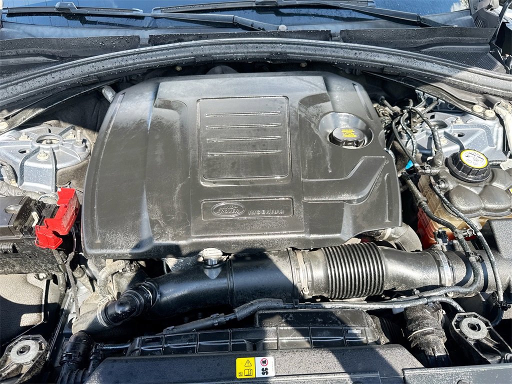 Used 2020 Land Rover Range Rover Velar R-Dynamic S image 32