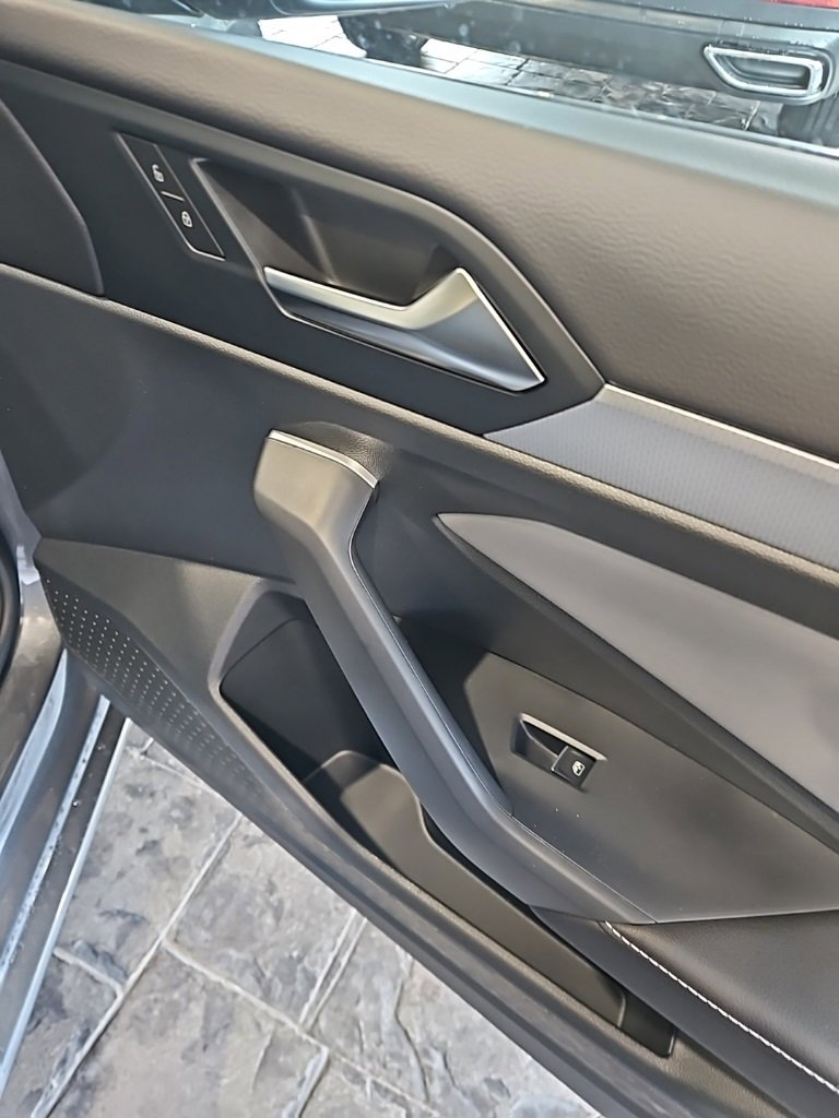 New 2026 Volkswagen Jetta SE image 12