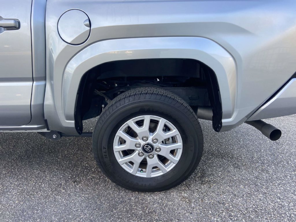 Used 2024 Toyota Tacoma SR5 RWD image 9