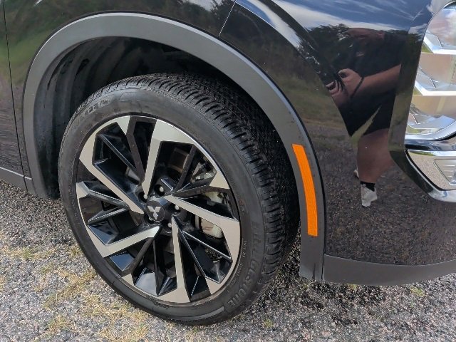 Used 2024 Mitsubishi Outlander SE image 9