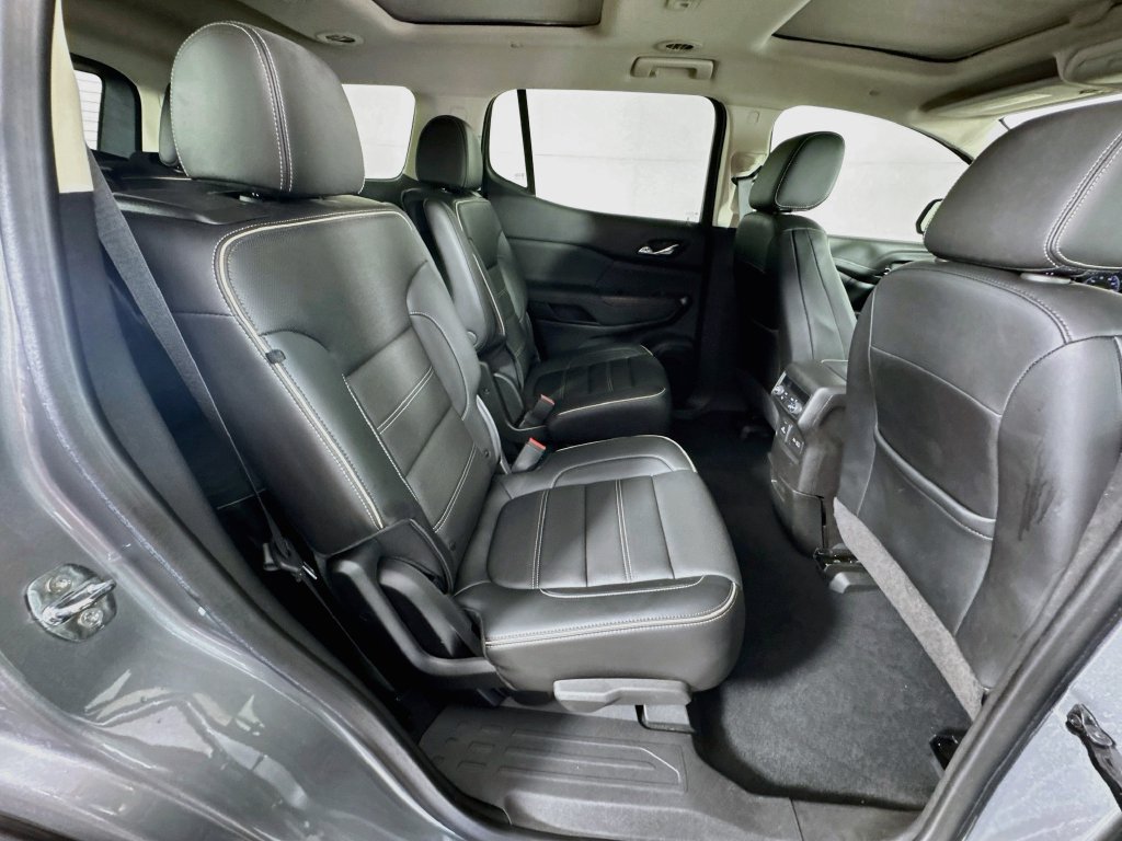 Used 2023 GMC Acadia Denali w/ Denali Ultimate Package FWD image 36
