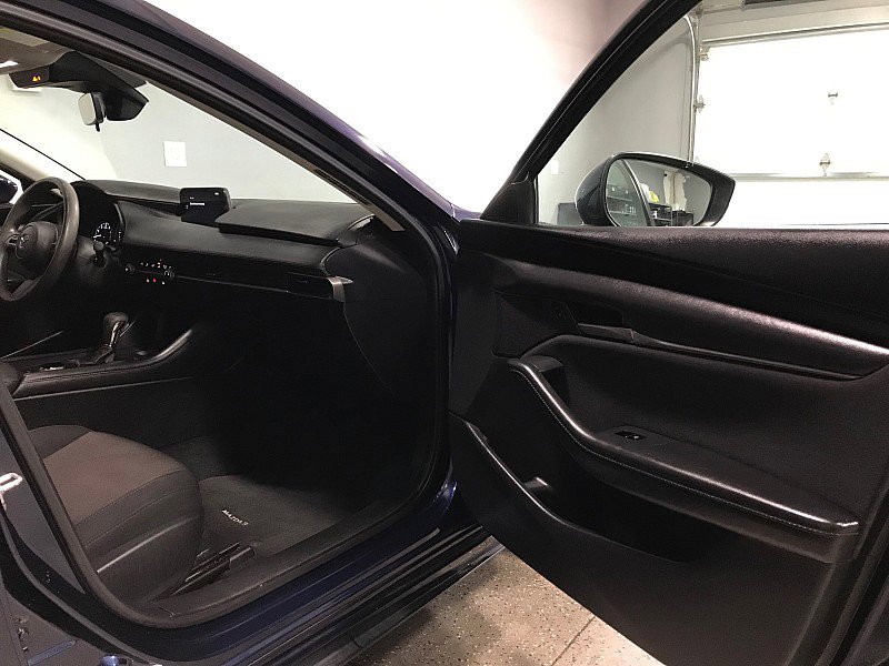 Used 2021 MAZDA MAZDA3 s image 12